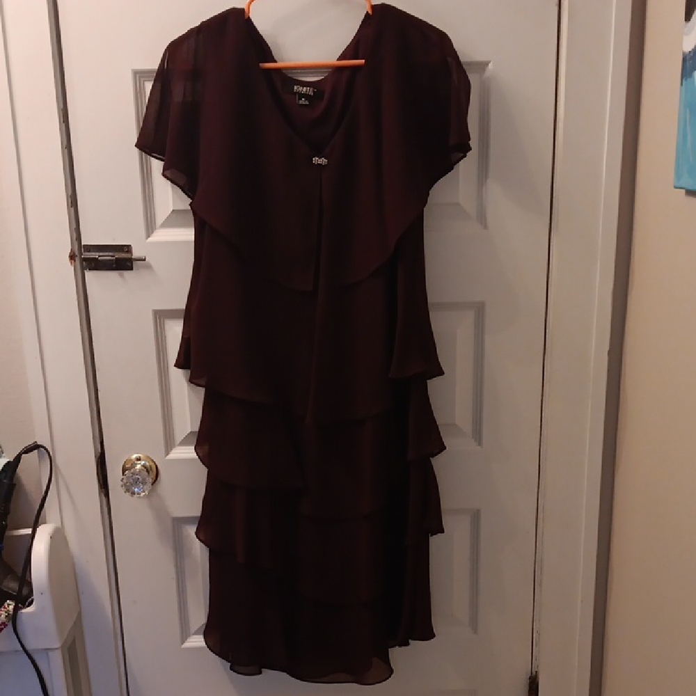 Ignite Evenings Chic Dark Burgundy Tiered Floaty Layered Midi Dress 16